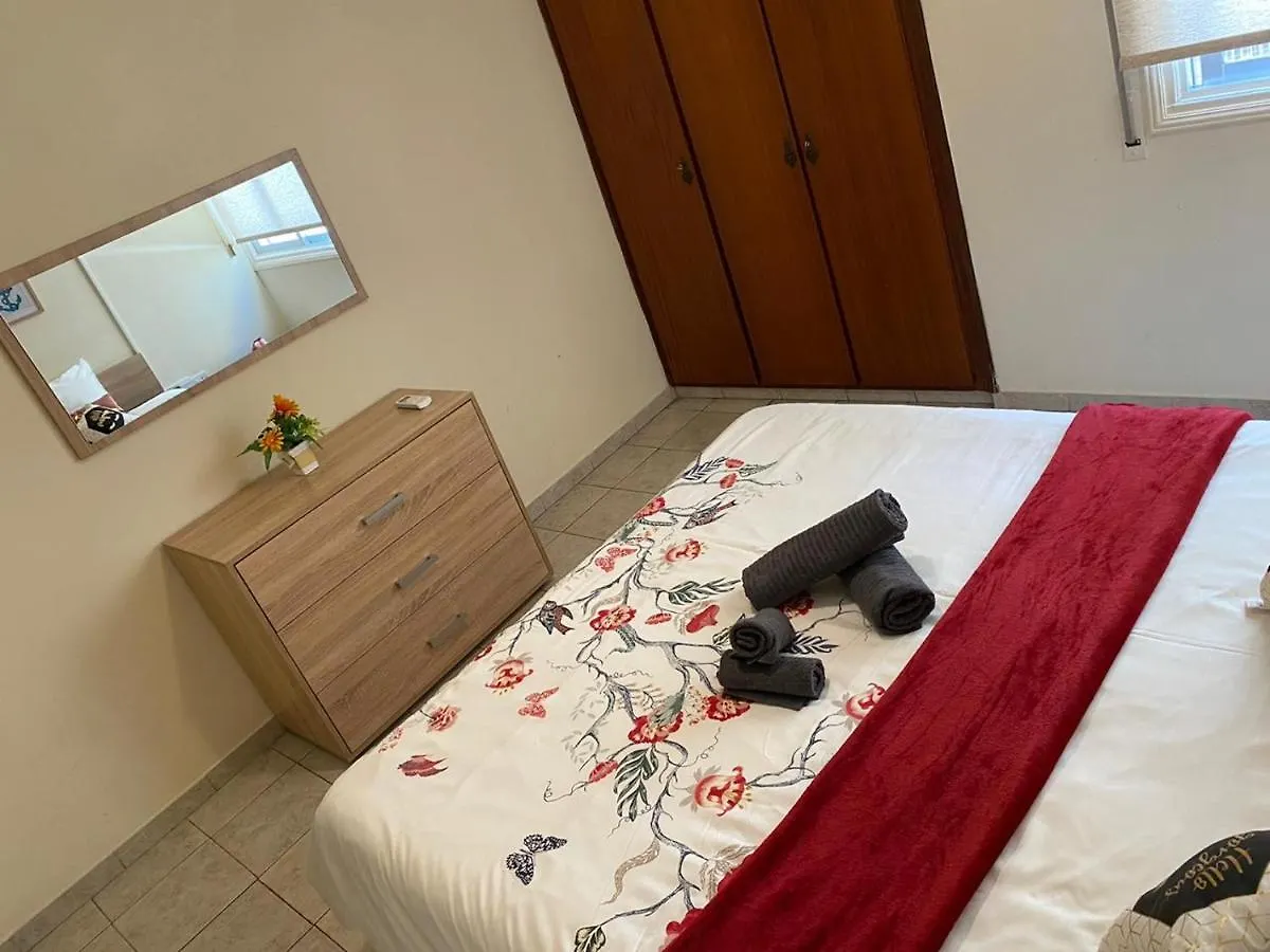 City Comfortable Apartment Larnaca